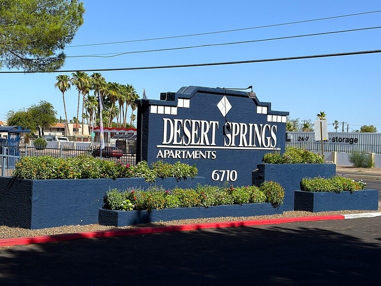 Primary Photo - Desert Springs