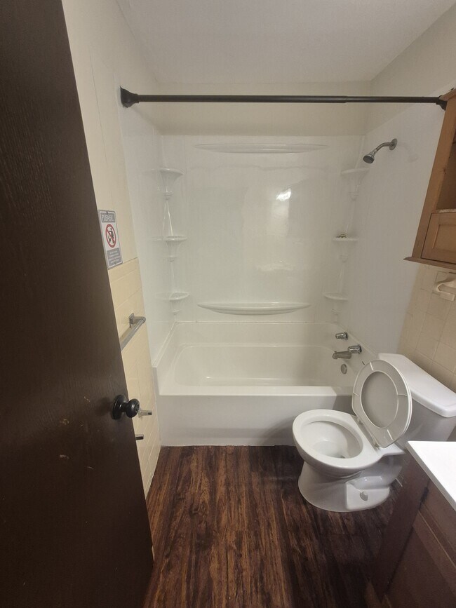 Building Photo - 28 Barto Dr