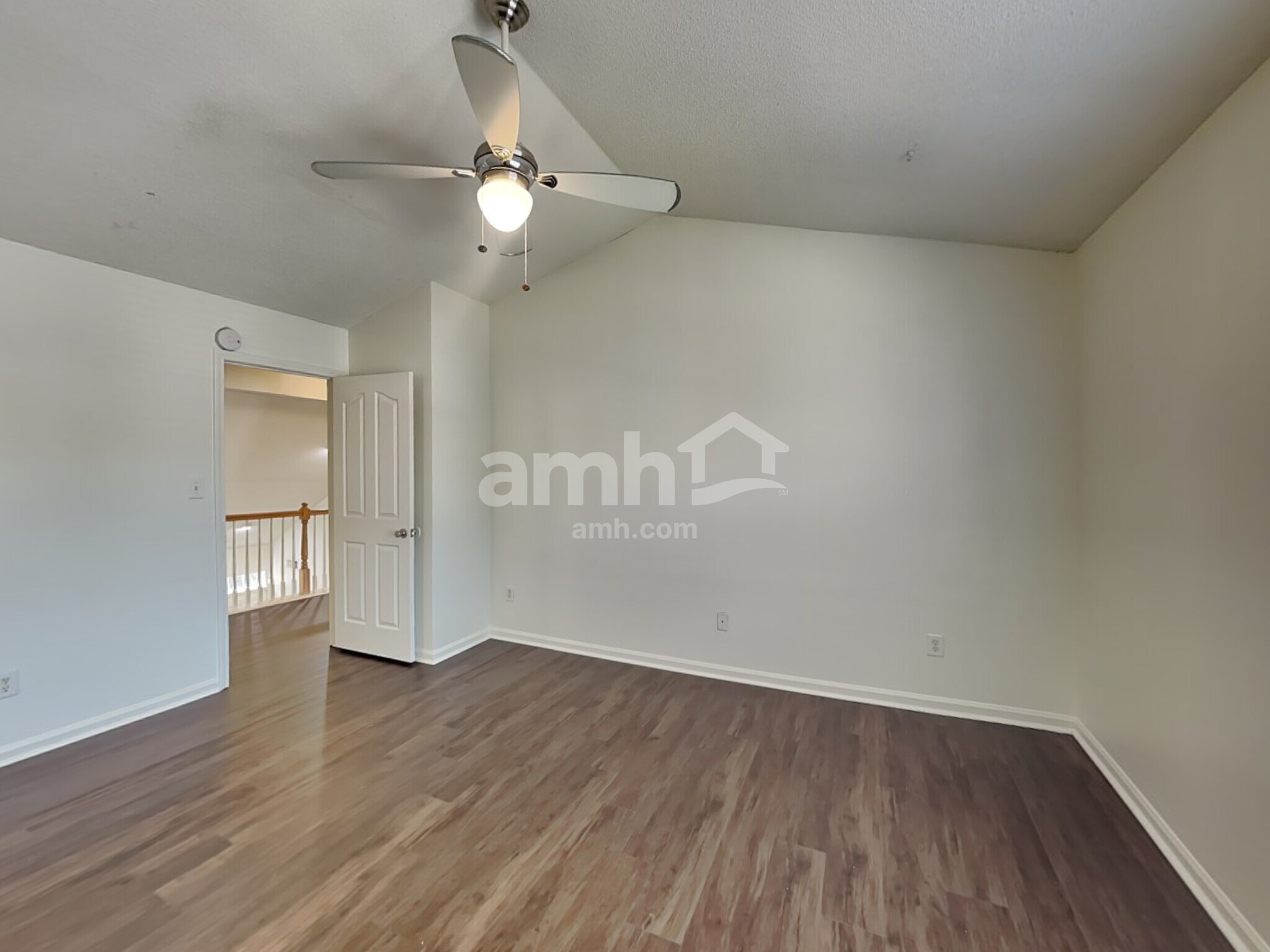 Building Photo - 8401 Redstone View Dr