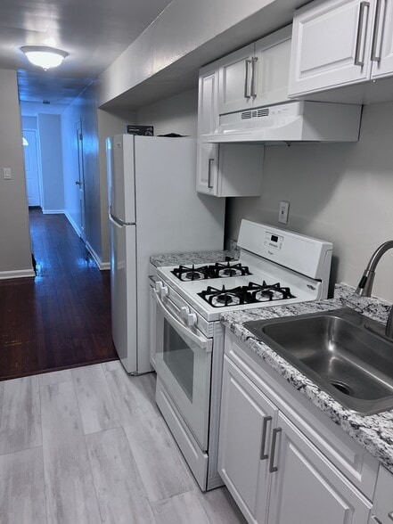 Building Photo - 5326 B St SE