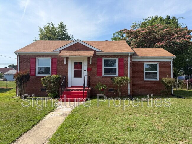 Building Photo - 2411 Carlisle Ave