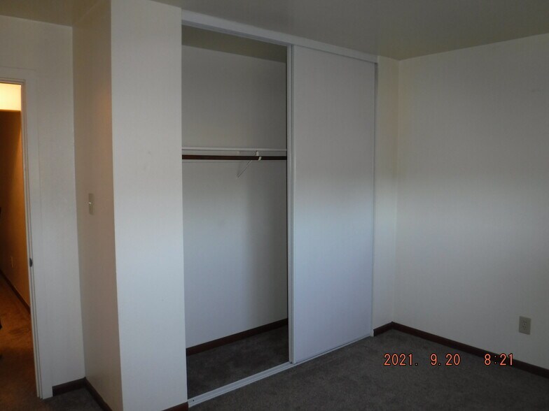 Building Photo - 364 16th St