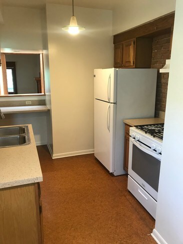 Interior Photo - Colonial