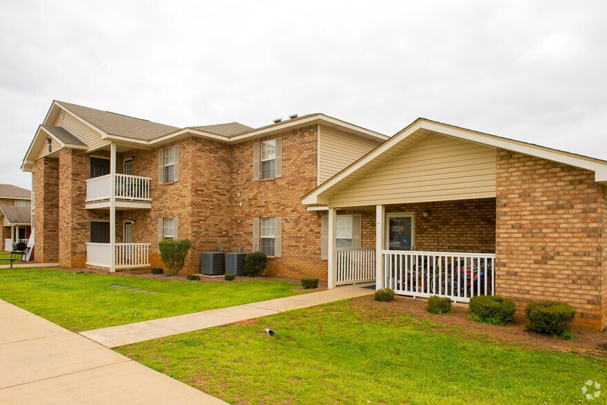 The Landing 19096 Fairground Rd Robertsdale AL 36567 Apartment Finder