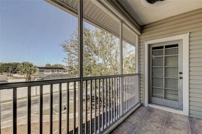 Building Photo - 8350 Savannah Trace Cir