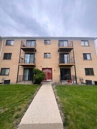 Building Photo - 9360 Hamilton Ct