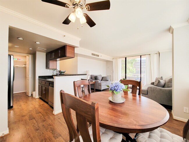 Building Photo - 3525 Sage Rd