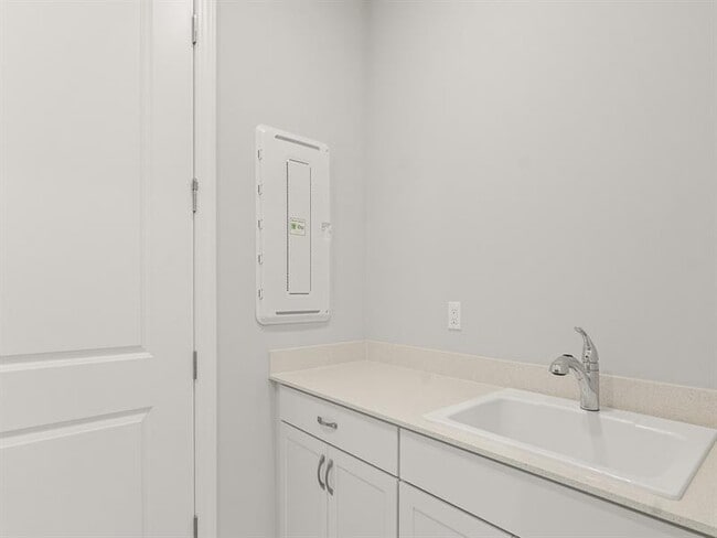 Building Photo - 4501 Nautilus Cir