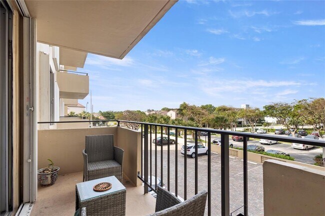 Building Photo - 2000 S Ocean Blvd