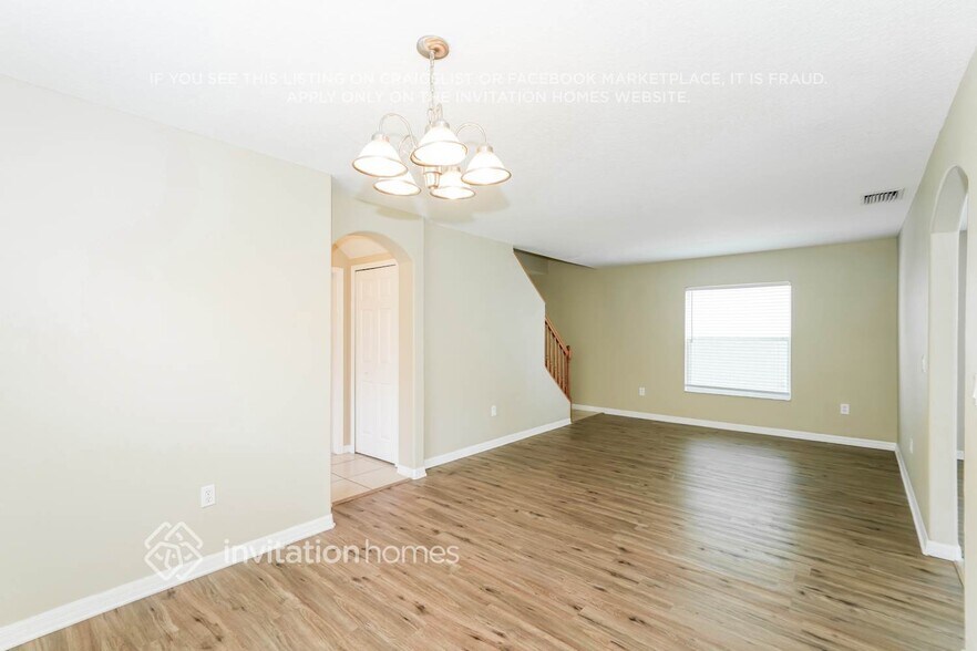 Building Photo - 3328 Thistledown Ln