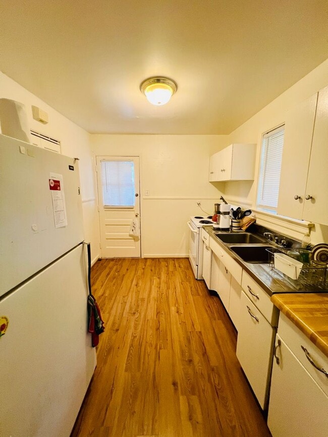 Building Photo - 5303 W Franklin St