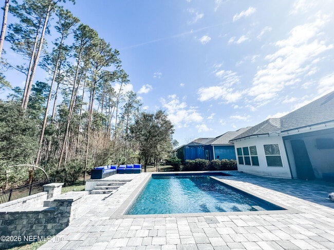 Building Photo - 154 Kiwi Palm Ct