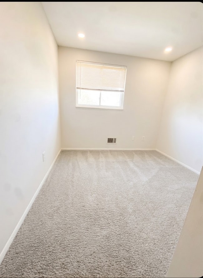 Building Photo - 114 Drexel Dr
