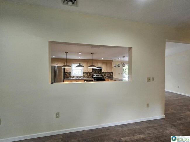 Building Photo - 9733 Cardinal Ln