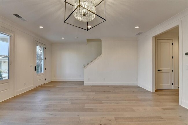 Building Photo - 435 Mayfair Ct