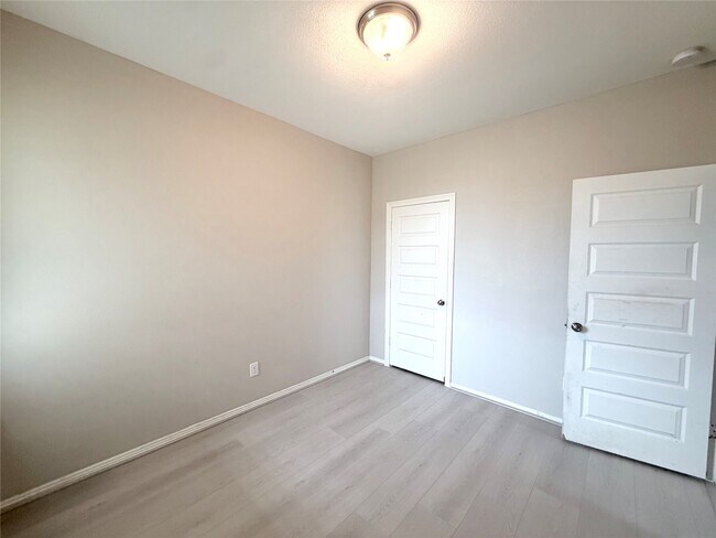 Building Photo - 23011 True Fortune Dr