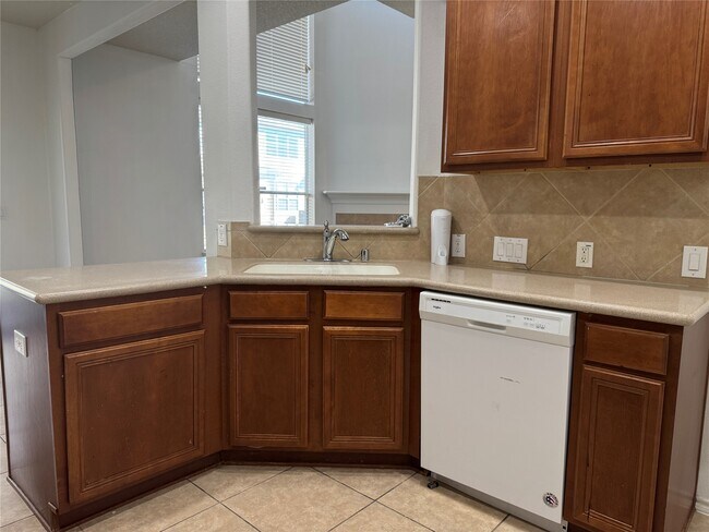 Building Photo - 13600 Breton Ridge St