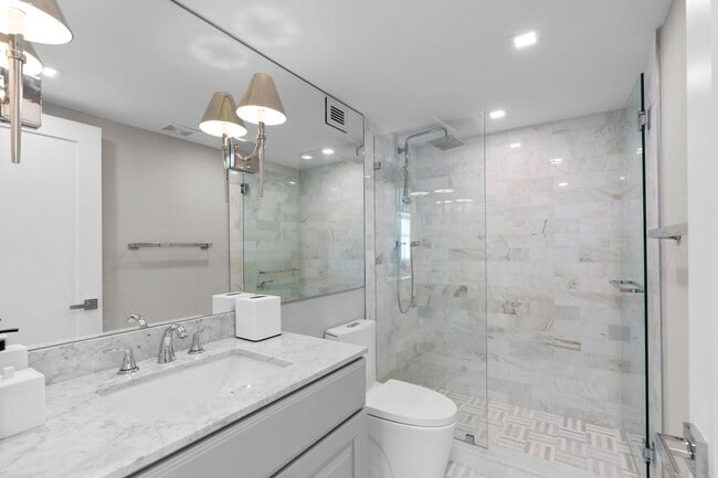 Building Photo - 1801 S Flagler Dr