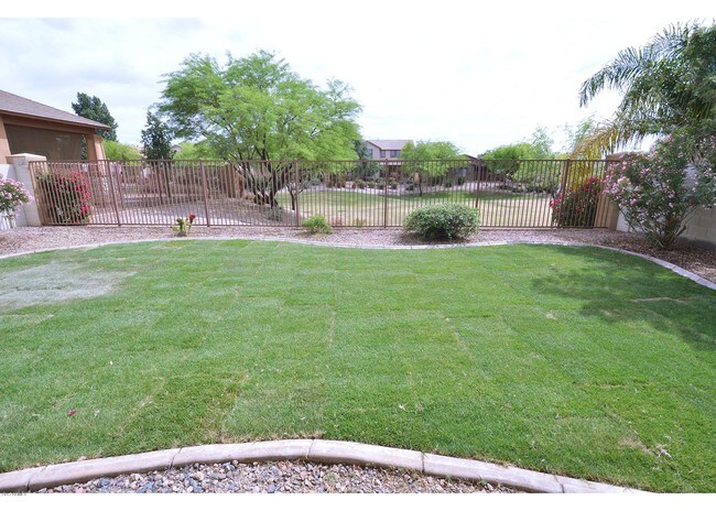 Building Photo - 1421 W Pelican Ct