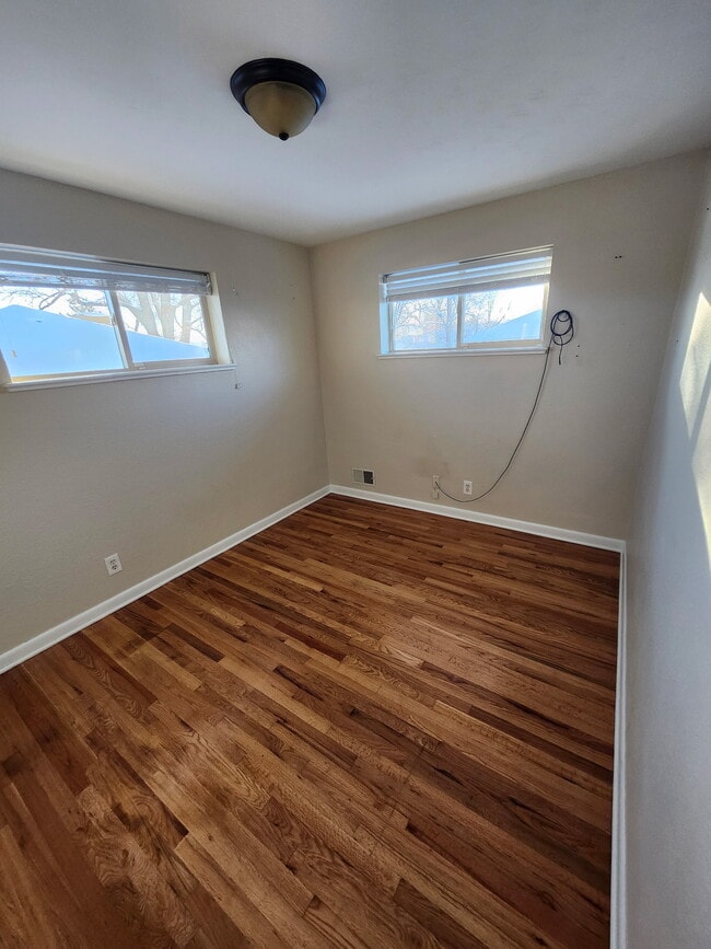 Building Photo - 6335 Yukon St