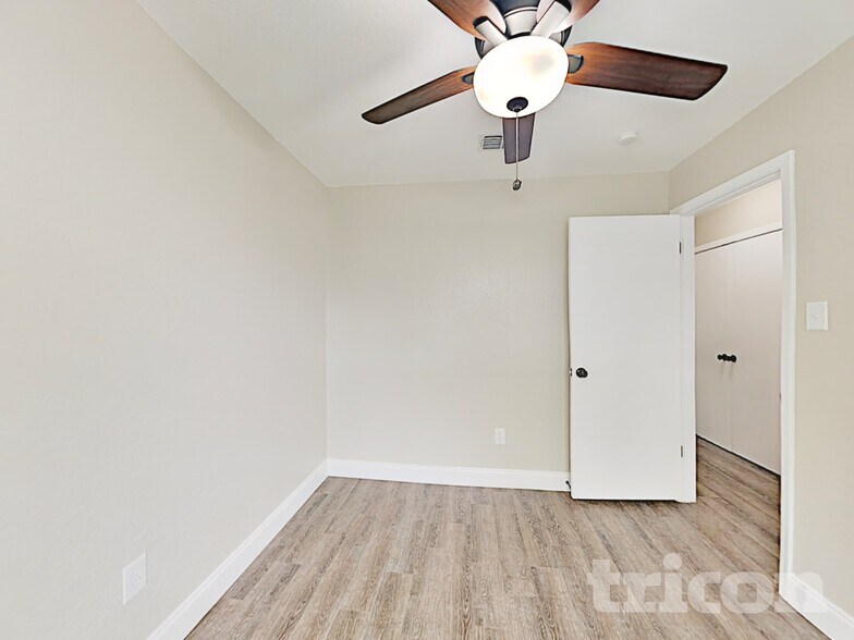 Building Photo - 837 Pine Mountain Dr