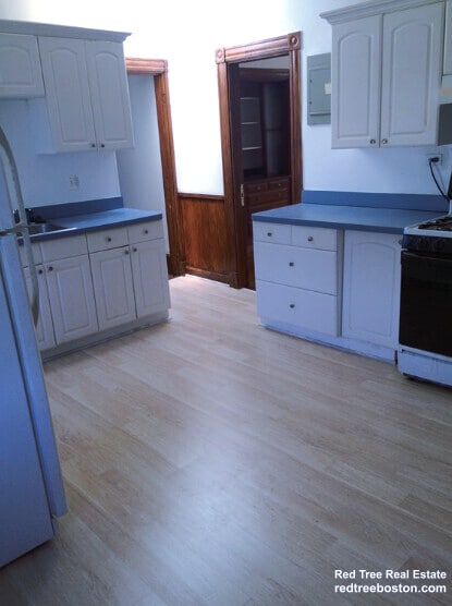 Building Photo - 57 Walden St