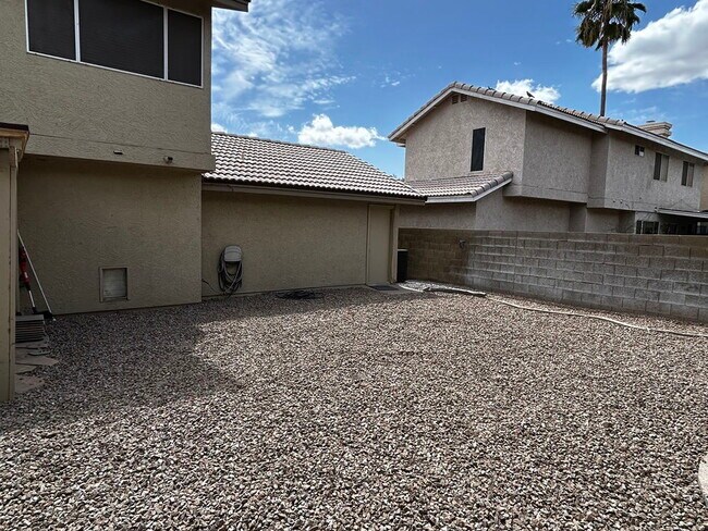 Building Photo - 1420 E Countrywalk Ln