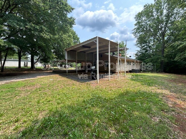 Building Photo - 579 Old Speedway Dr NW