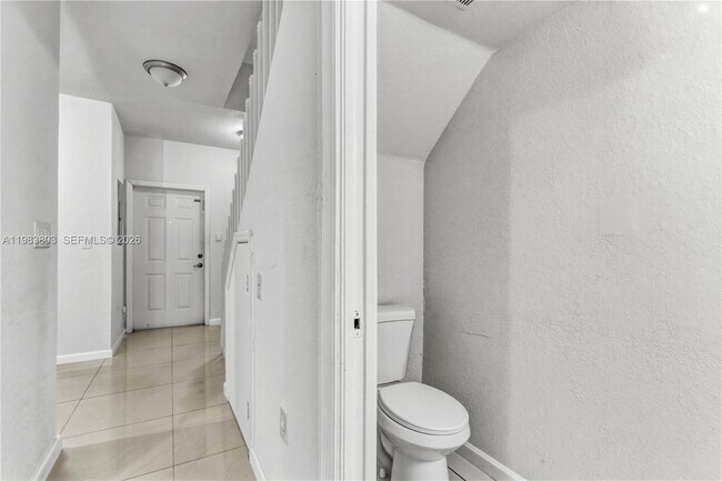 Building Photo - 17331 NW 7th Ave