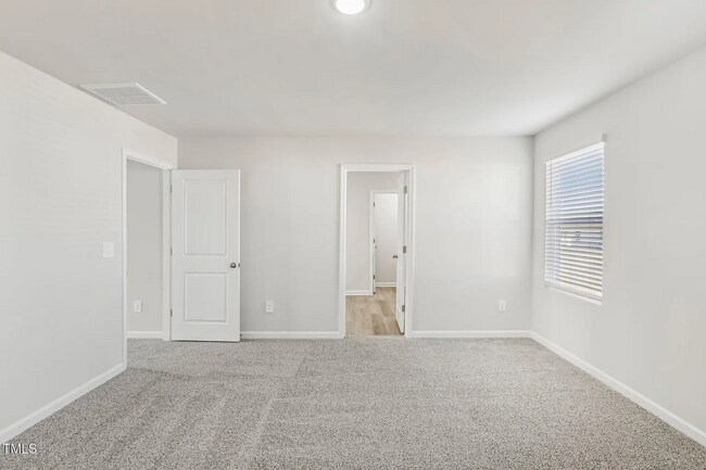 Building Photo - 314 White Birch Ln