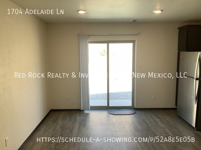 Building Photo - 1704 Adelaide Ln