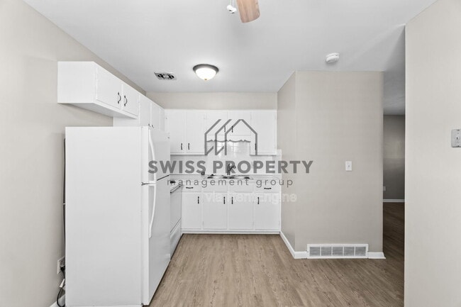 Building Photo - 1549 Oakland Park Ave
