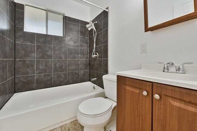 Building Photo - 2590 Cheryl Way