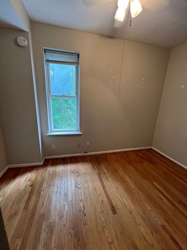 Building Photo - 1701 New Jersey Ave NW