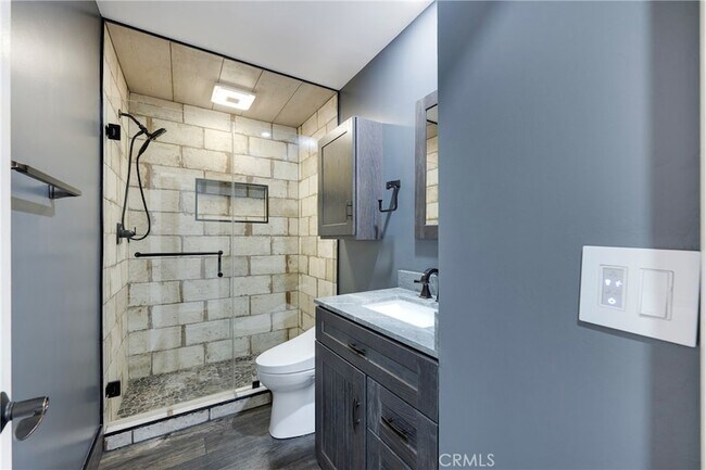 Building Photo - 8231 Deerfield Dr