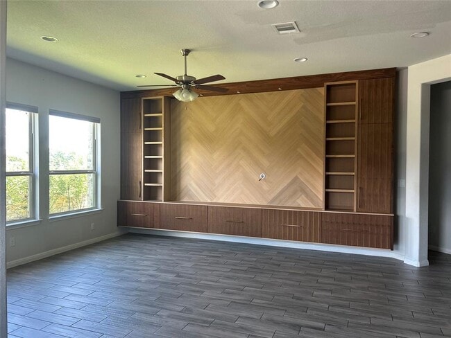 Building Photo - 3600 Brushy Creek Rd