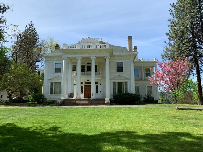 Building Photo - 2340 W 1st Ave