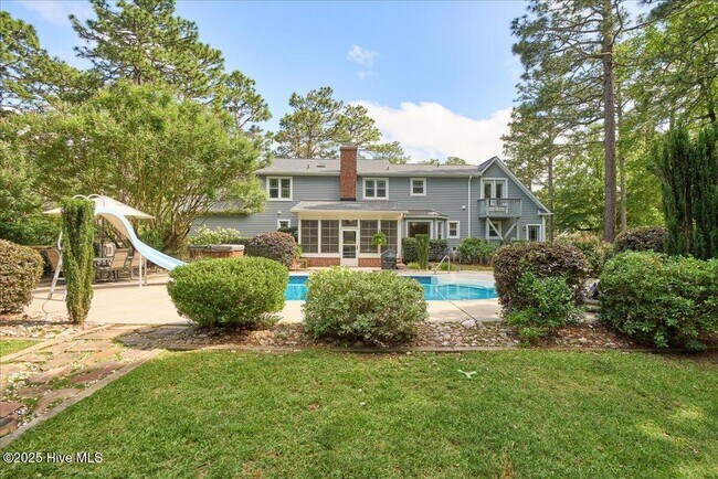 Building Photo - 209 Lazar Ln