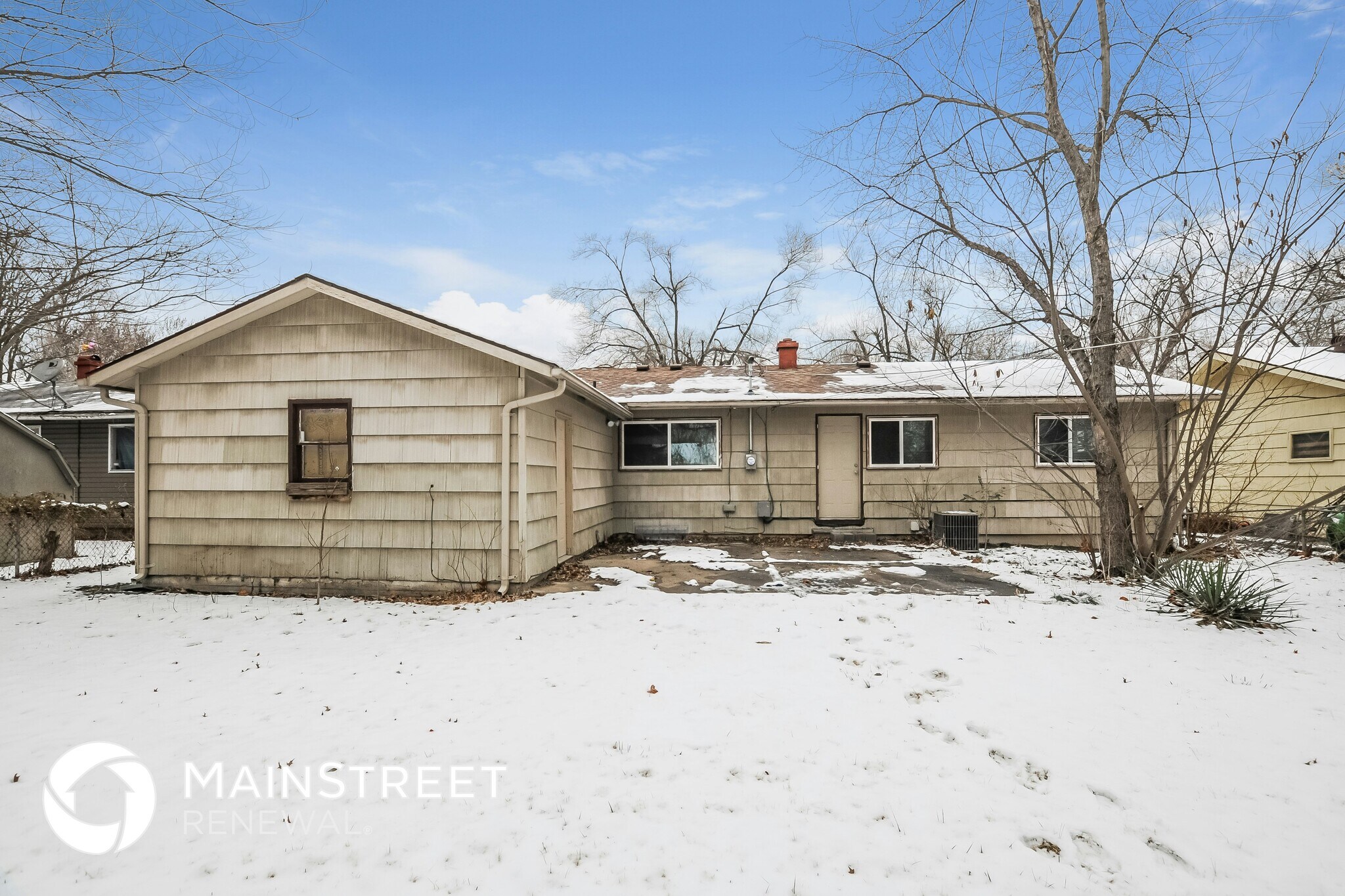 Building Photo - 8003 E 90th Terrace