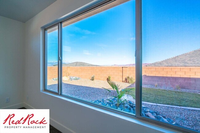 Building Photo - Incredible 3 Bedroom, 2 Bathroom Property ...