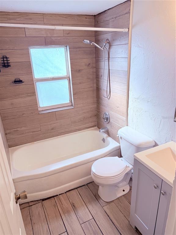 Building Photo - 2200 SE 46 Ter