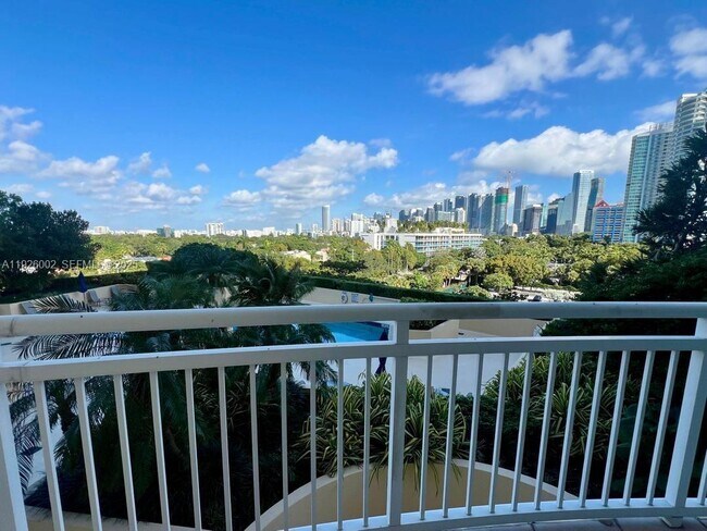 Building Photo - 2475 Brickell Ave