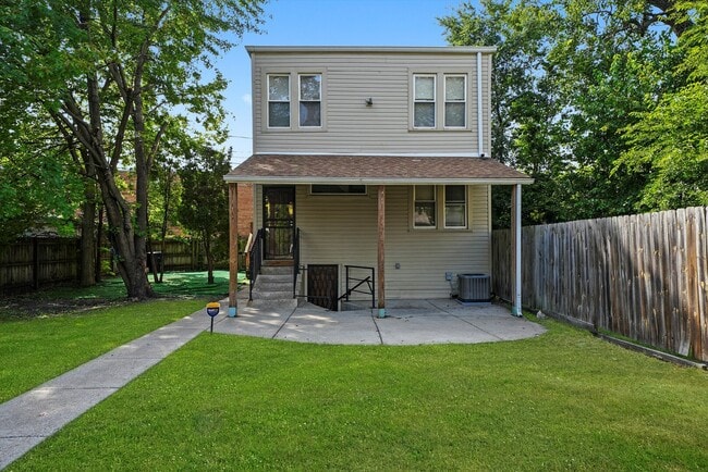 Primary Photo - 6540 S Vernon Ave