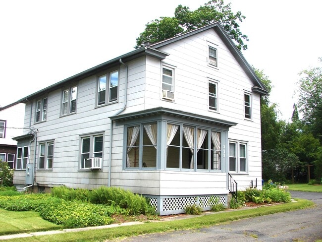 Building Photo - 393 Plainville Ave