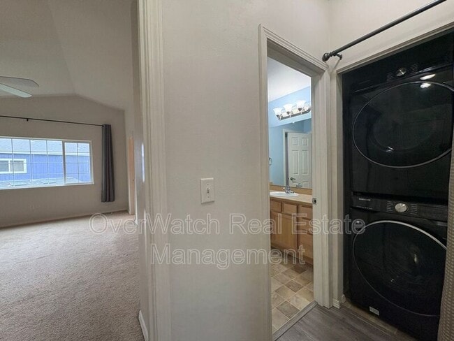 Building Photo - 5651 Sapphire Loop