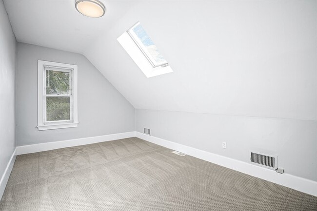 Building Photo - 11 Elmwood Ave