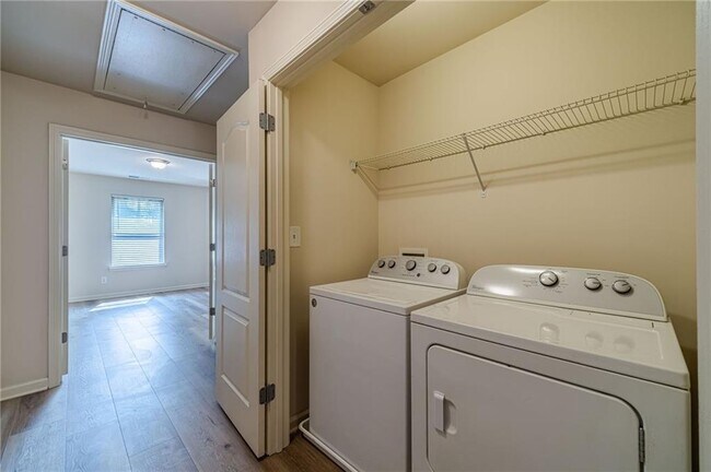 Building Photo - 3328 Sardis Bend Dr