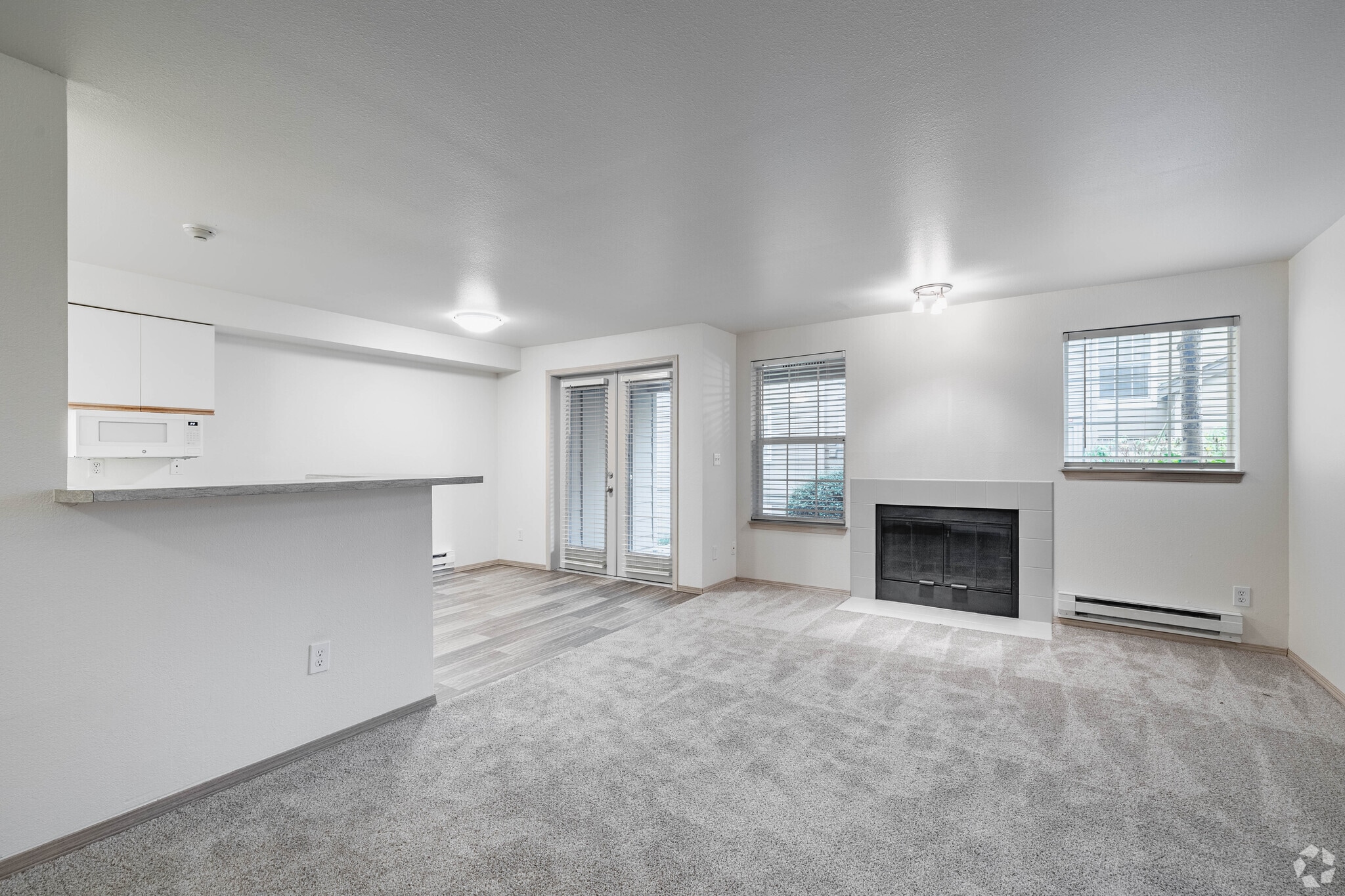 2BR, 1BA - 900SF - Living Room - Breckenridge Heights