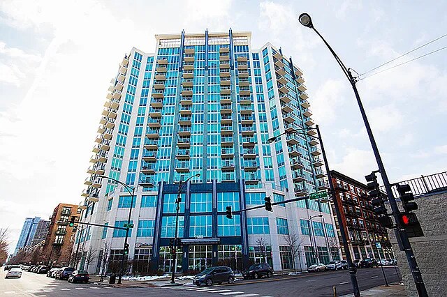 Building Photo - 1600 S Indiana Ave