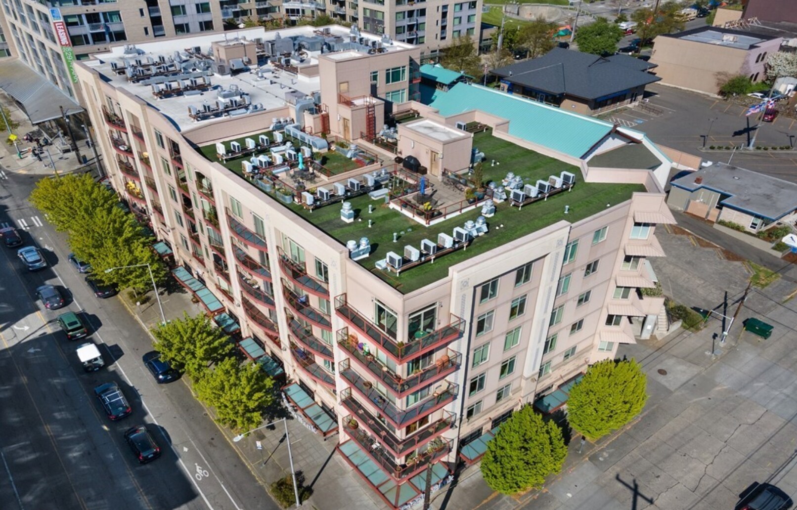 Building Photo - 5650 NW 24th AVE #414